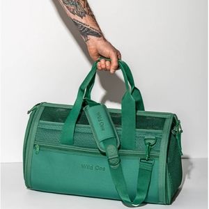 Wild One pet carrier